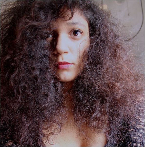 FRIZZY HAIR: 5 TIPS ON HOW TO TAME YOUR FRIZZ
